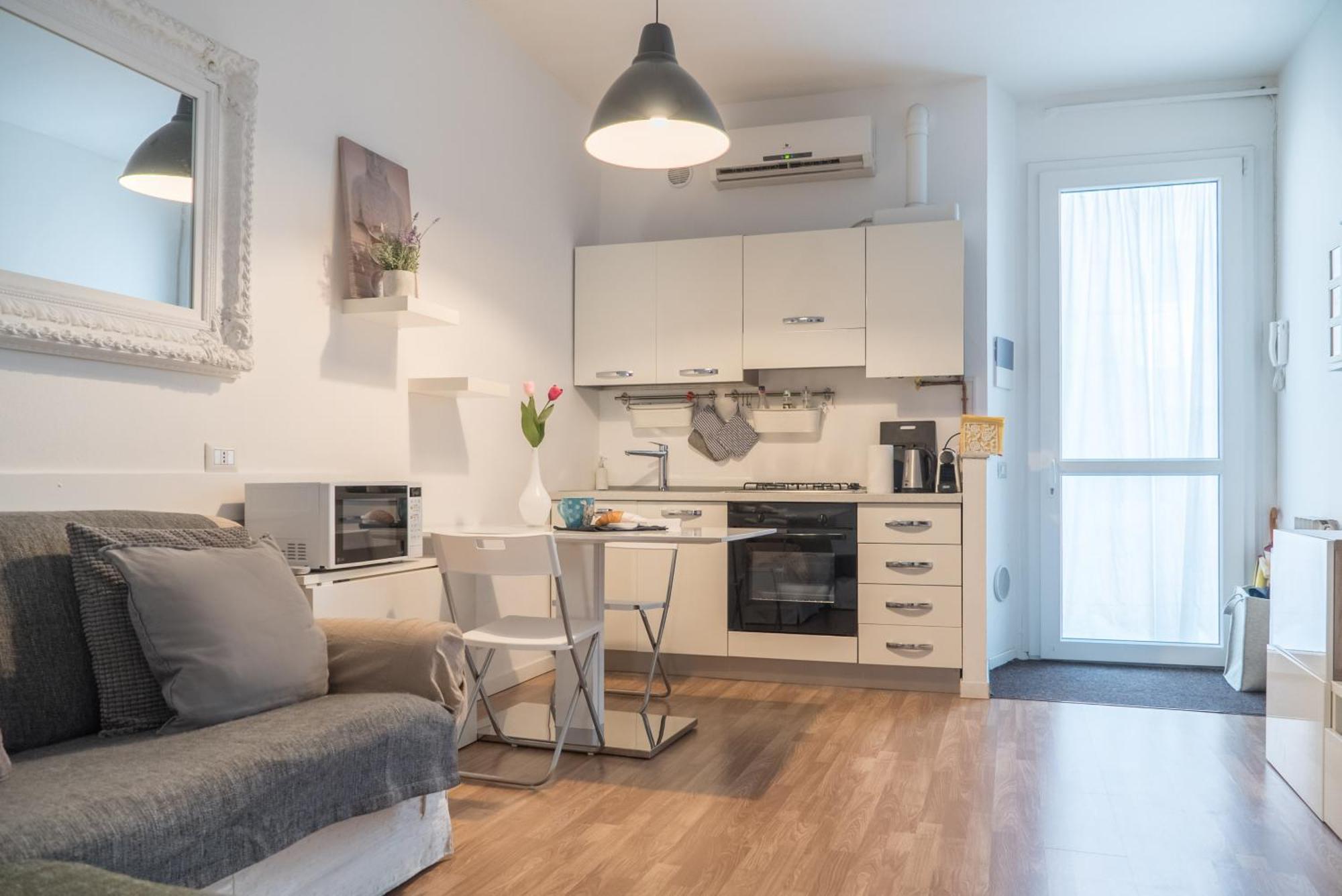Charming Milanese Aparment Lejlighed Eksteriør billede