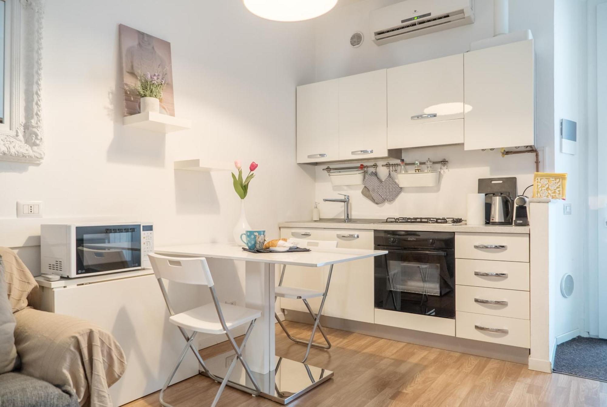 Charming Milanese Aparment Lejlighed Eksteriør billede