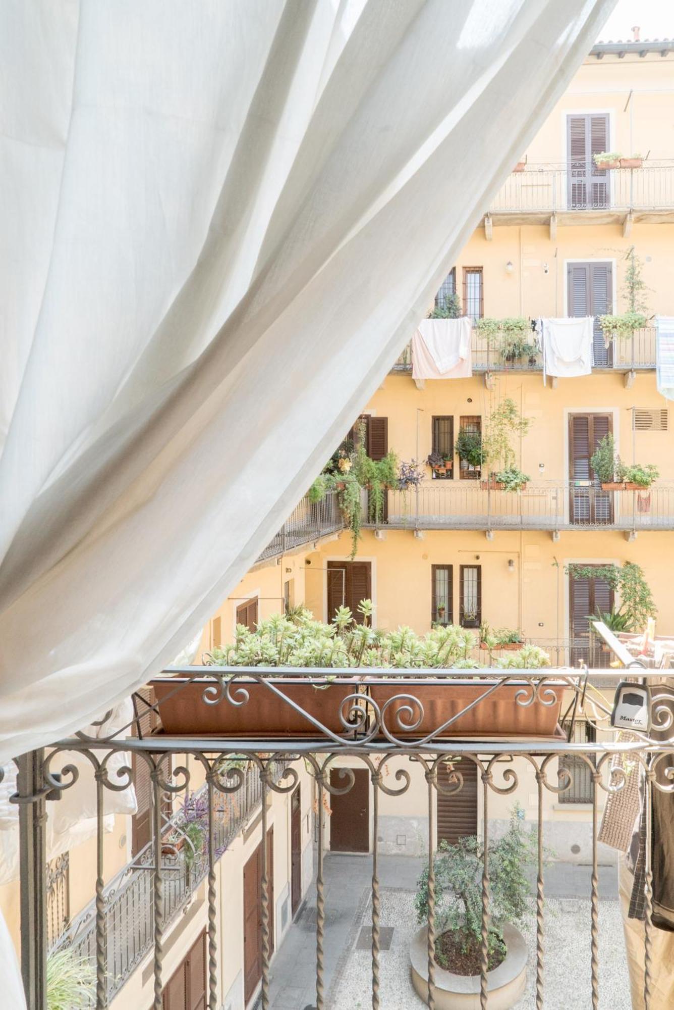 Charming Milanese Aparment Lejlighed Eksteriør billede